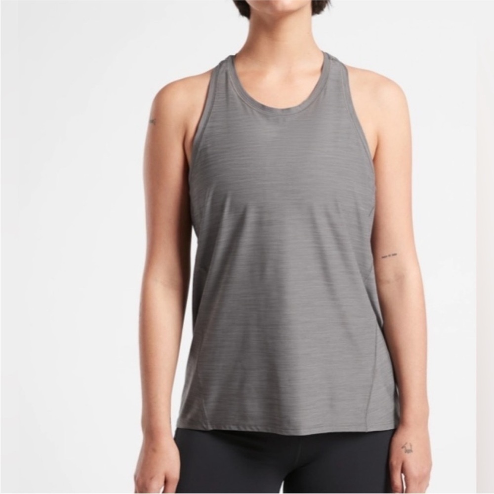 Athleta Ultimate Scoop Racerback Tank Top